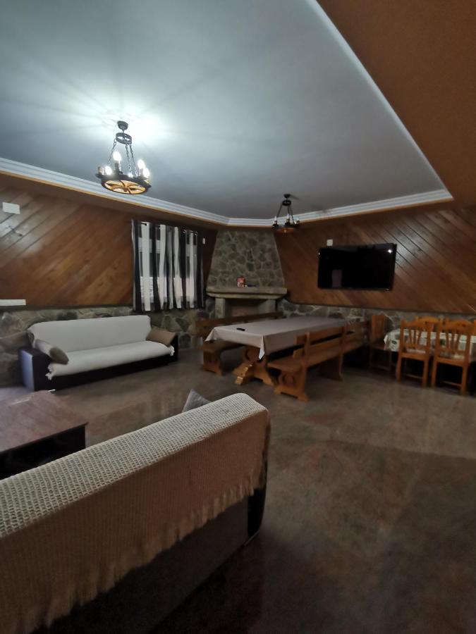 Villa El Cauce à Navaluenga Extérieur photo